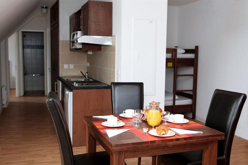 Comfort Aparthotel Lourdes L'Acacia Exterior photo
